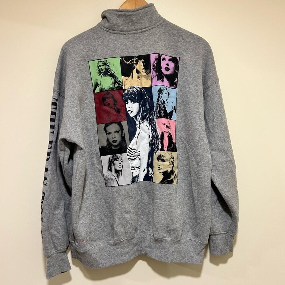 Taylor Swift The Eras Tour Quarter Zip Sweatshirt in Gray Size Small